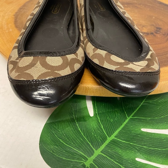 COACH Canvas Signature Flats - Picture 4 of 7